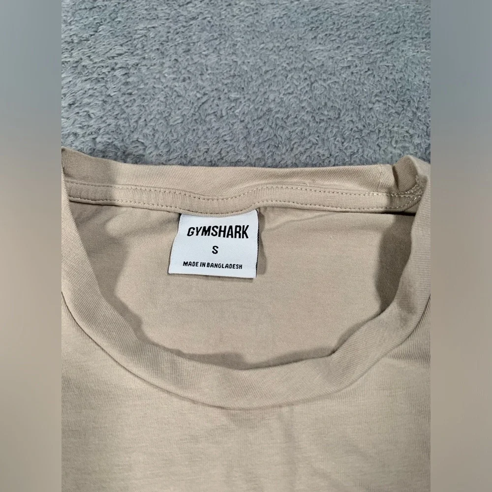 Gymshark Tan Crop Top small tee - Picture 3 of 9